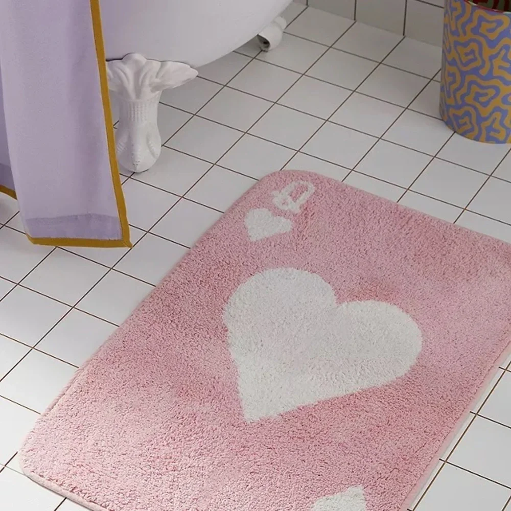 Urban Outfitters Queen Of Hearts Pink Heart Bath Mat New with Tags